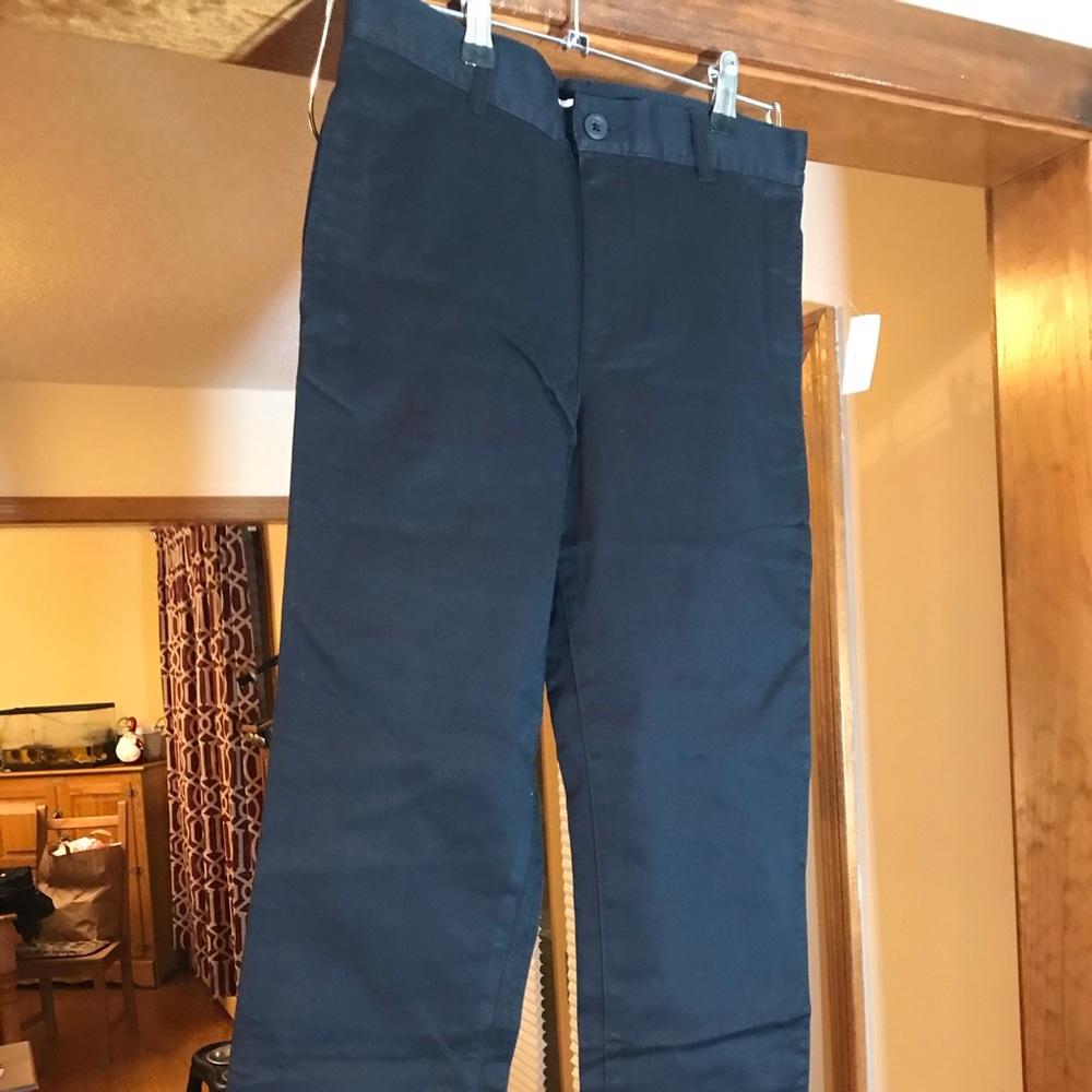🍍Essentials boys chino pants. NWT